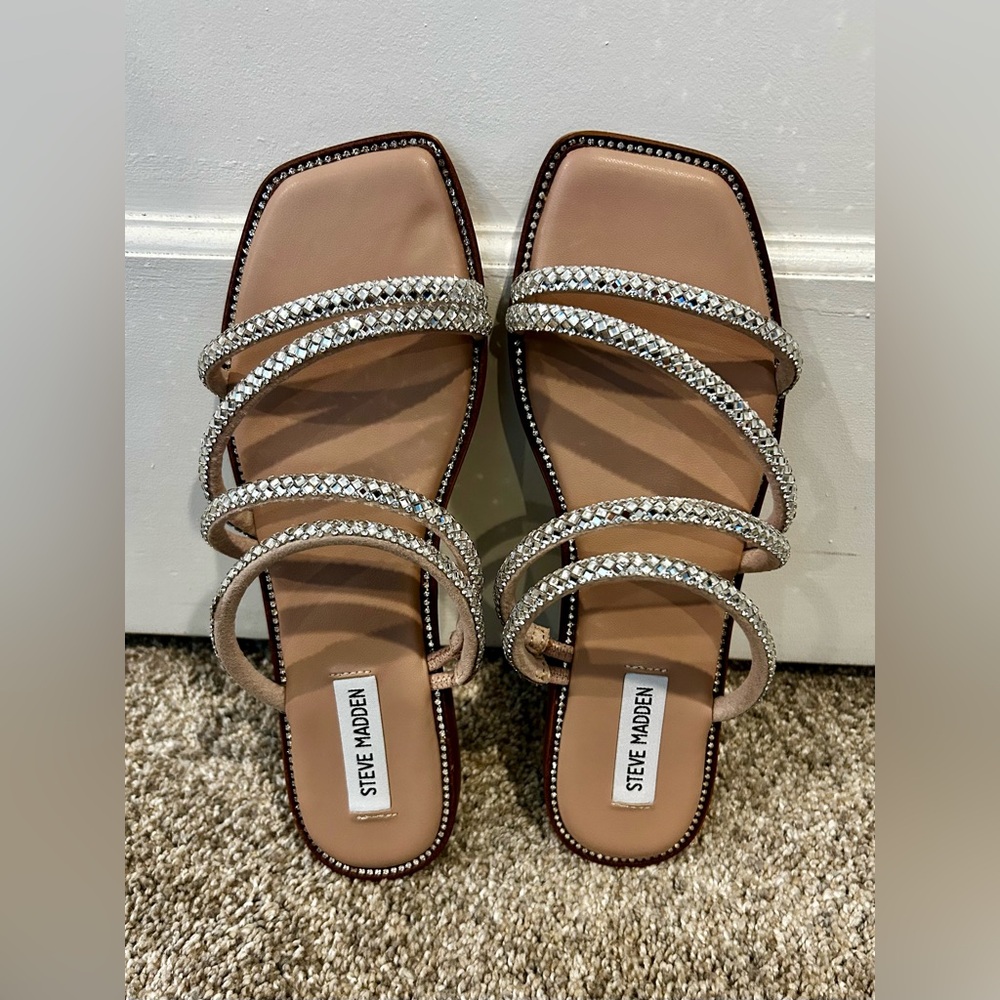 ✨EUC Steve Madden Women's Rhinestone Silver and Tan Slide Sandals in Size 9